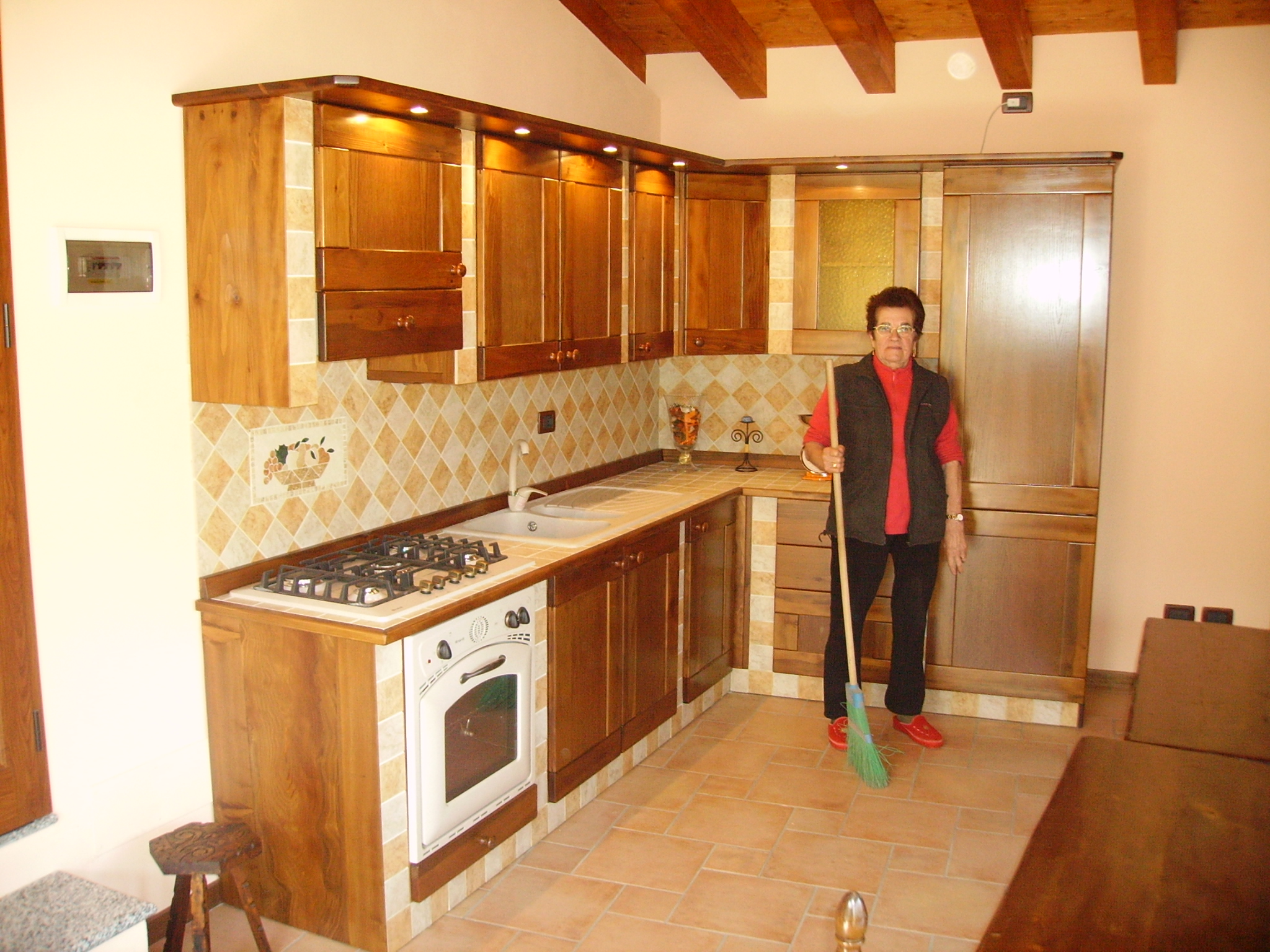 Cucina con finestra sul lavello: cucine con finestra sul lavello ...